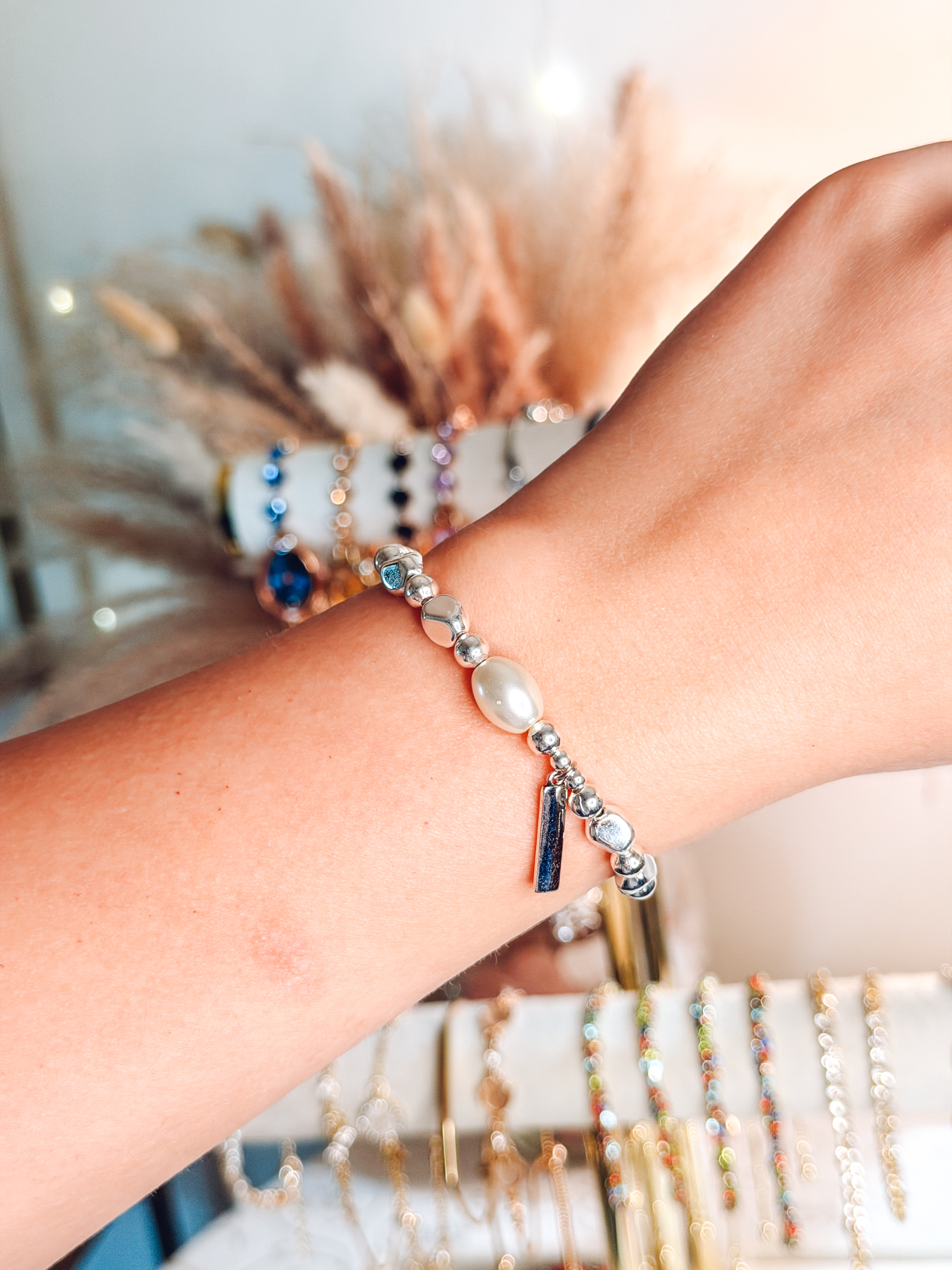 Pearl & Bead Stretchy Bracelet